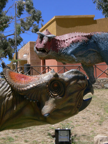 ATRACTIVO. Las reproducciones de los dinosaurios del Parque Cretácico.
