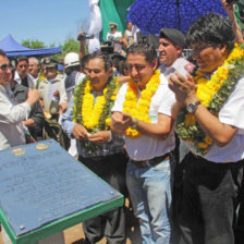 VISITA. El presidente Evo Morales, ayer, durante su visita al Departamento de Tarija.
