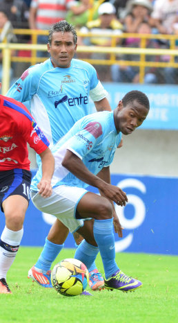 Aurora cayó la anterior fecha ante su clásico rival, Wilstermann, por 2-1. Hoy necesita ganar a como de lugar.