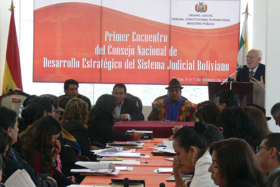 EVENTO. Los representantes del Consejo Nacional en la inauguracin.