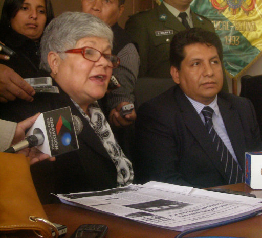 REUNIN. Silvia Salame y Ruddy Flores en una conferencia de prensa pasada sobre el tema.