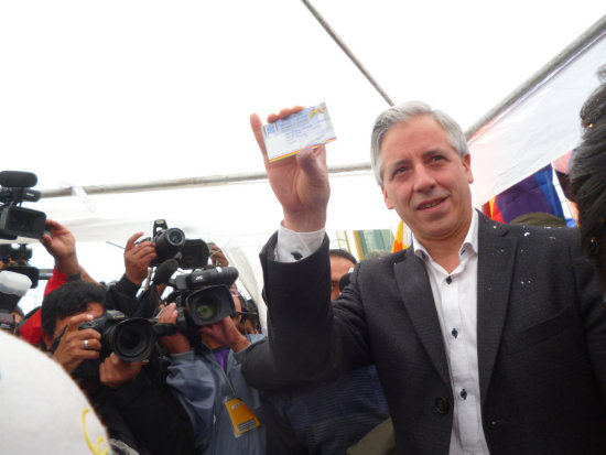 CRTICAS. El vicepresidente lvaro Garca Linera durante un acto masivo en La Paz, ayer.