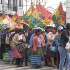 PRESIN. Vecinos del Distrito 3 marcharon y bloquearon el centro de la ciudad.