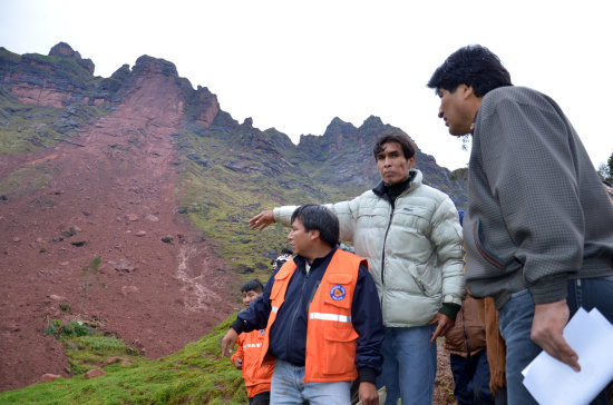 PRESENCIA. El presidente Evo Morales suspendi su visita a Oruro y se traslad al golpeado municipio de Morochata.