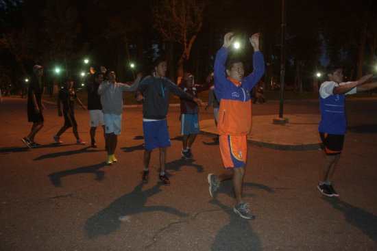 El Deportivo Alemn (a) y Stormers reiniciaron sus entrenamientos de cara al Torneo de la Primera A, el lunes pasado, en el parque Bolvar.