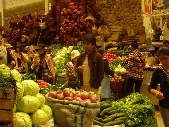 ALIMENTOS. Hay abastecimiento normal de productos en todos los mercados de Sucre.