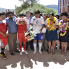 CEREMONIA. El presidente Evo Morales inaugura el coliseo multifuncional.