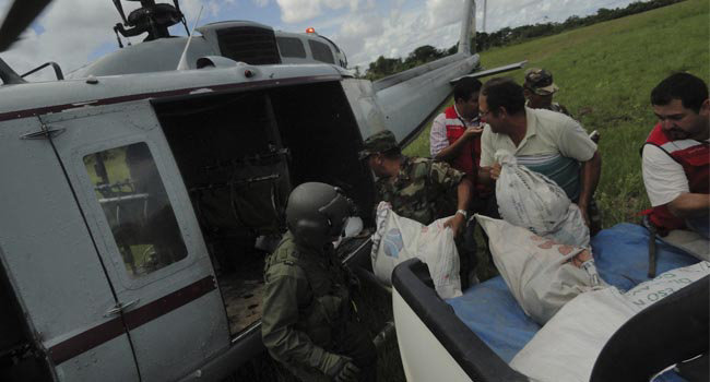 AYUDA. La Fuerza Area ya transport 132.000 kilos de vveres, entre alimentos, vituallas y medicamentos hasta las comunidades damnificadas.