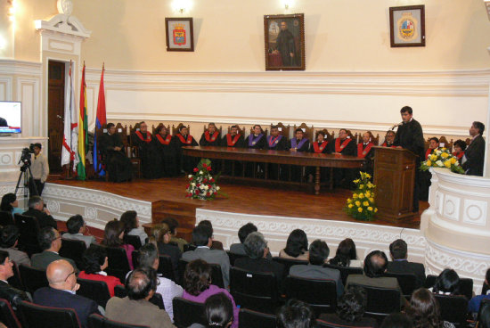 ACTO. La comunidad universitaria inici formalmente el ao acadmico.