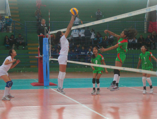 La seleccin femenina sum ayer su primera victoria del campeonato.