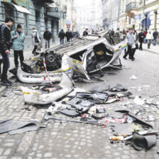 CAOS. Las calles de Kiev, capital de Ucrania, se mantienen en tensa calma tras los choques.