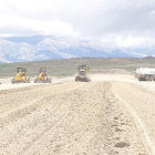 CONSTRUCCIN. El nuevo aeropuerto concentrar gente y vehculos todos los das.