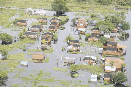 Desastre. Imagen captada desde la nave en la que el presidente Evo Morales vol ayer, hasta Santa Ana de Yacuma.