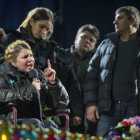 CAUDILLA. La ex primera ministra Timoshenko se dirige a la multitud en la plaza de Kiev tras ser liberada.