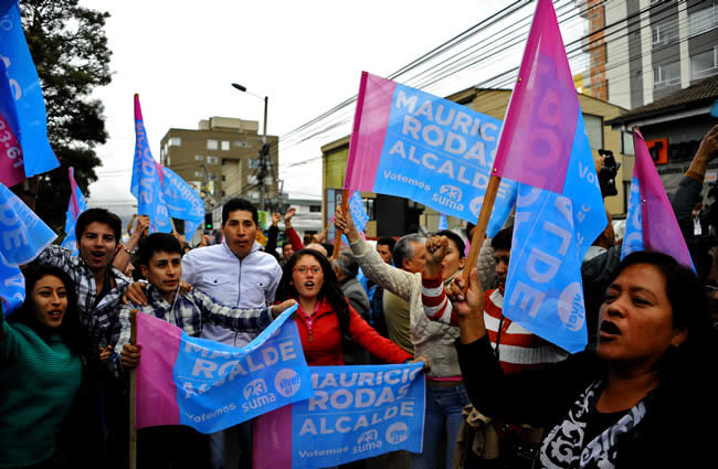 ATENCIN. Partidarios del candidato de la oposicin para la Alcalda de Quito.