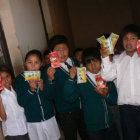 DESAYUNO ESCOLAR. Los estudiantes del rea urbana reciben alimentacin completa.