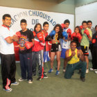 Los pugilistas y los entrenadores capitalinos que participaron en el Campeonato Nacional de Oruro, la pasada semana.