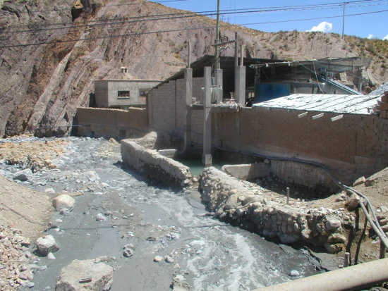 SIN LICENCIA. En el departamento de Potos, el 80% de las operaciones mineras no tena licencia ambiental hasta diciembre de 2013.