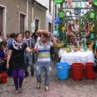 ALEGRA: Los pasantes encabezaron la celebracin del Carnaval de Surapata.