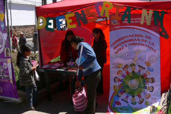 INFORMACIN. La feria interinstitucional realizada ayer en plaza San Francisco.