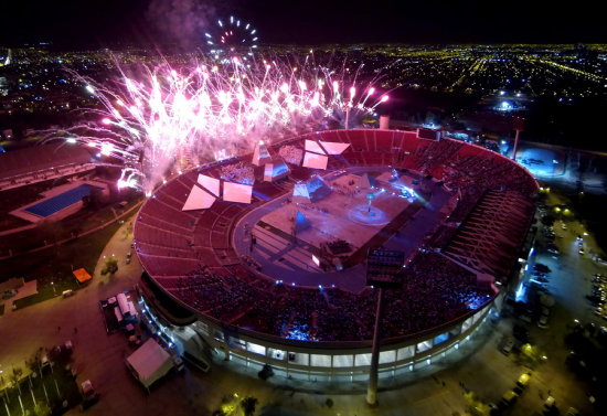 Una vista area de la inauguracin de los Juegos Sudamericanos, anoche, en el estadio Nacional de Santiago.