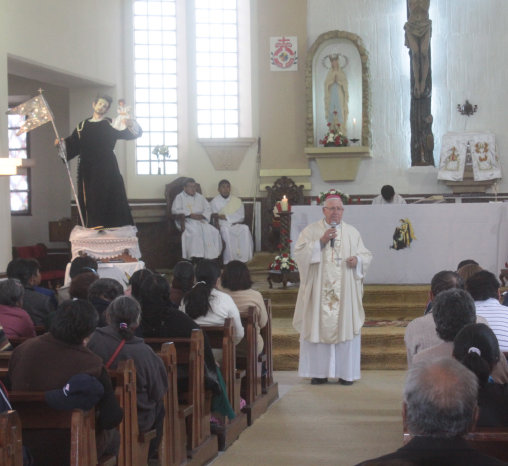 FE. La misa en homenaje a San Juan de Dios.