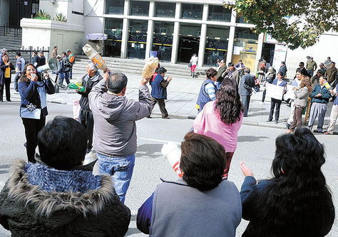 ADVERTENCIA. Los trabajadores de ECOBOL advierten con radicalizar sus medidas.