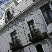 DESCUIDO. La ciudad requiere medidas de limpieza y orden.