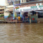 EFECTOS. Los habitantes del noroeste del pas siguen soportando el castigo de las lluvias.