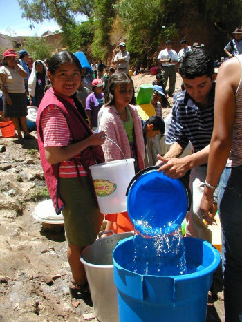 CARENCIA. Hay sectores en la ciudad que no tienen agua por falta de inversiones.