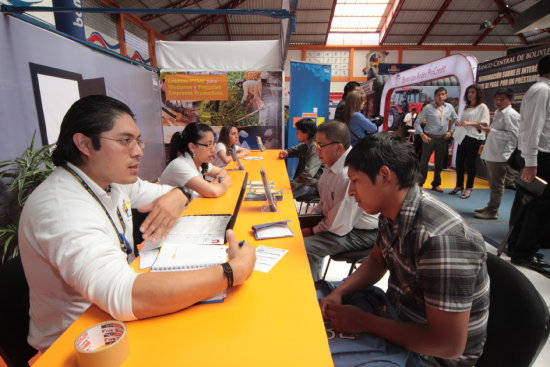 FERIA. La mayora de las consultas de la poblacin giraron en torno al crdito de vivienda social, cuya tasa de inters es hasta de 5.5%