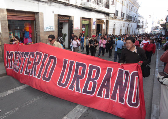 PROTESTA. Los maestros salieron a las calles.