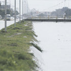 INUNDACIN. En la capital crucea cayeron 107 milmetros de agua que casi dejaron colmados los canales de drenaje.