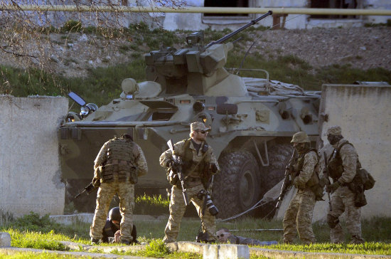 TENSIN. Las fuerzas rusas durante el operativo militar para tomar la base de Belbek.