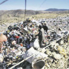 BOTADERO. Comunarios del Distrito 7 no quieren que se eche la basura en este lugar.