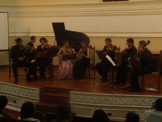 VELADA. La orquesta se present anoche en el Paraninfo Universitario.