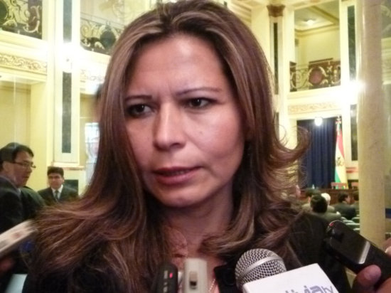 POSICIN. La ministra de Justicia, Elizabeth Gutirrez respalda la reduccin de personal.