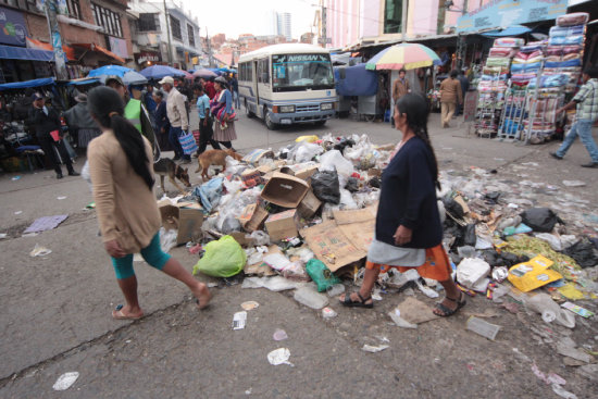 PROBLEMA: En Sucre no se hace un tratamiento adecuado de la basura ni en origen ni en el destino final.