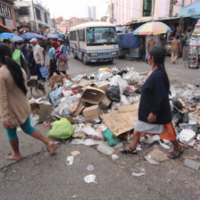 PROBLEMA: En Sucre no se hace un tratamiento adecuado de la basura ni en origen ni en el destino final.