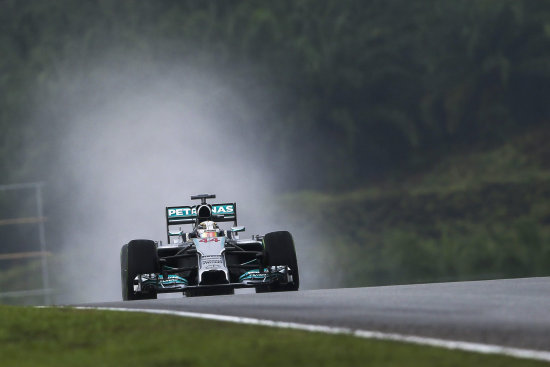 El piloto britnico Lewis Hamilton ayer, en la ltima prueba de clasificacin para el Gran Premio de Malasia.