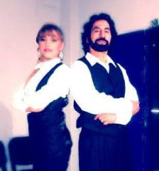 CANTANTES. Yesenia y Marco Antonio (Pimpinela) son representantes de Sucre.