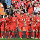 Una de las celebraciones del cuadro rojo ayer, frente al Tottenham.