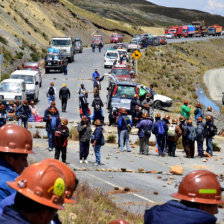 LA PAZ. Los cooperativistas protagonizaron bloqueos en al menos cuatro departamentos.