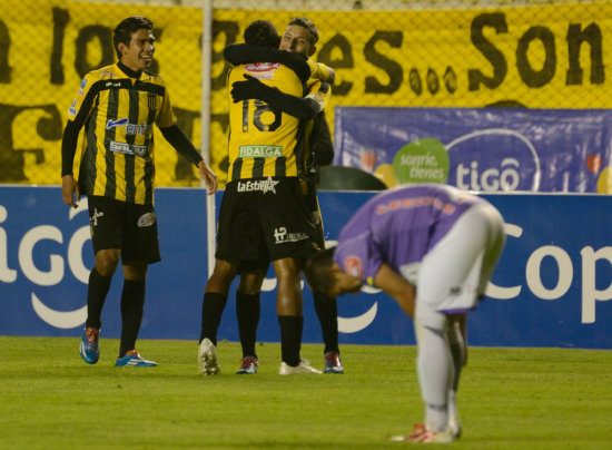 Una de las dos celebraciones atigradas de anoche, en el Siles.