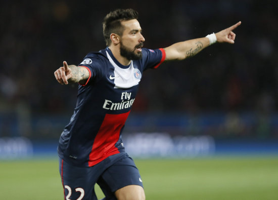 El argentino Ezequiel Lavezzi anot el primer gol en el triunfo del PSG.