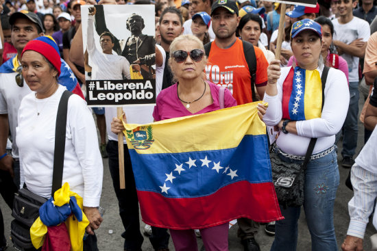 PROTESTA. Opositores al Gobierno de Nicols Maduro inician en Caracas una protesta por 24 horas.