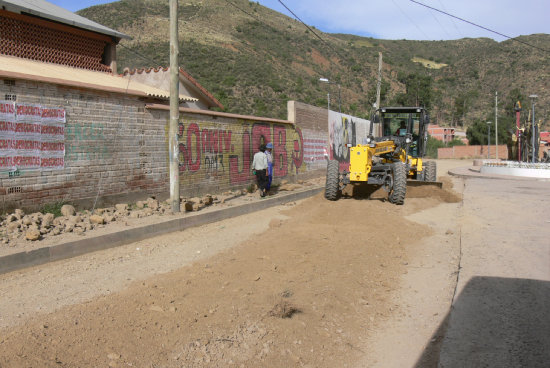 AVENIDA. Siguen con obras preliminares.