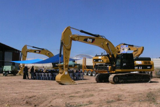 ADQUISICIN. La maquinaria y los equipos nuevos de Sermisud para la extraccin y despacho de materias primas fueron presentados ayer.