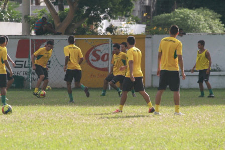 Los delanteros de Oriente marcaron pocos goles en el torneo.