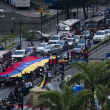 AGITACIN. Opositores al Gobierno de Nicols Maduro realizan una marcha por la avenida Francisco de Miranda, en Caracas.